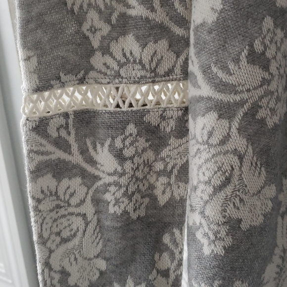 Knox Rose Asymmetrical Sweater - Picture 2 of 3